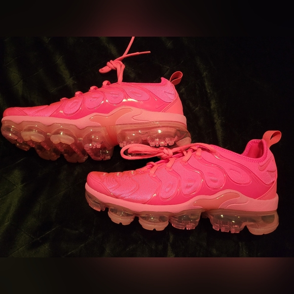 Nike Shoes - Women's Pink Vapormax Plus